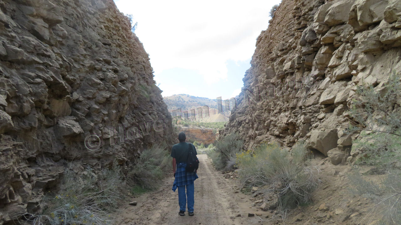 Hiking in Sego Canyon Utah